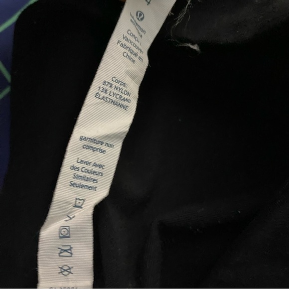 Lululemon Low Rise Capri Workout Leggings Size 4 Gym Activewear Minimalist - Picture 4 of 8